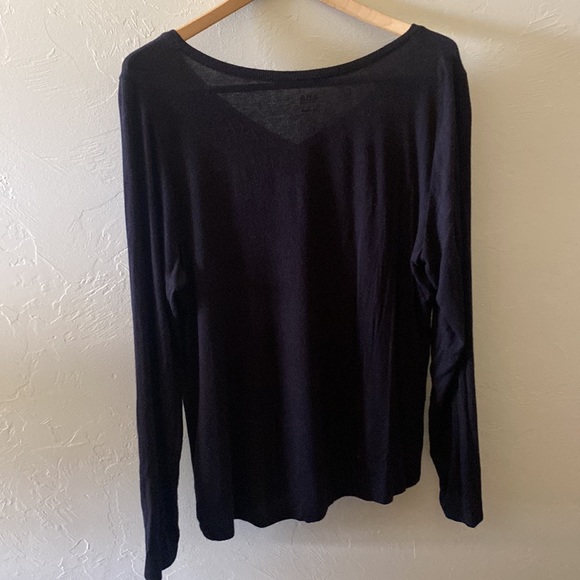 Black cinched long sleeve - Picture 4 of 4